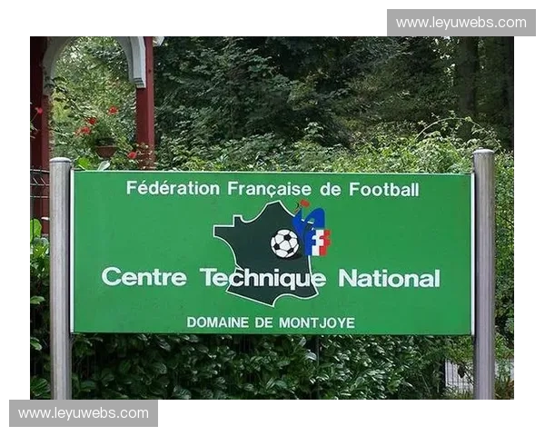 雷恩青训体系融合科技与学术,连续四年获评法国足协第一人才输出引擎 雷恩青训体系融合科技与学术,连续四年获评法国足协第一人才输出引擎